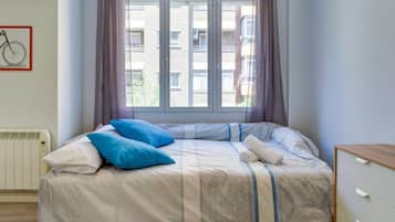 3 chambres, fer et planche Ă  repasser, Wi-Fi gratuit, draps fournis