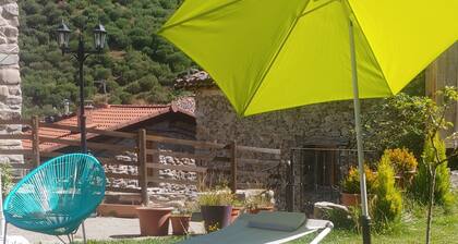 Omaruokailu El Rincon de Zaldierna 4 hengelle