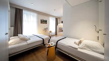 Deluxe Room | 1 bedroom, hypo-allergenic bedding, in-room safe, individually furnished
