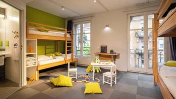 Hypo-allergenic bedding, in-room safe, individually furnished, desk