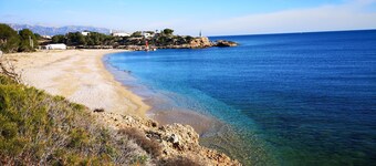 Nice house for 8 people with private pool, wifi and 400m from the sea.