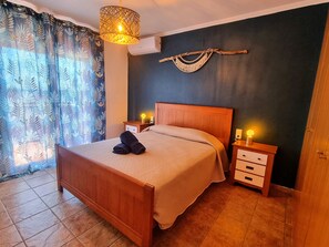 3 makuuhuonetta, silitysrauta/-lauta, vauvan matkasänky, Wi-Fi