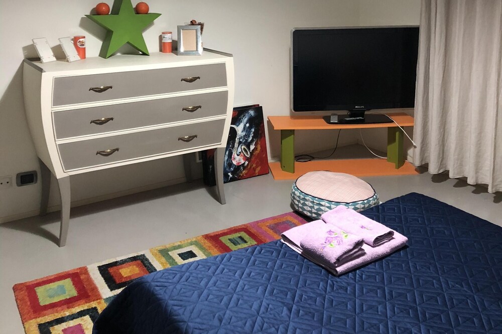 room with private bathroom in Parma city apartment