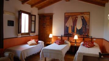 1 Schlafzimmer, Reisekinderbett, kostenloses WLAN, Bettwäsche