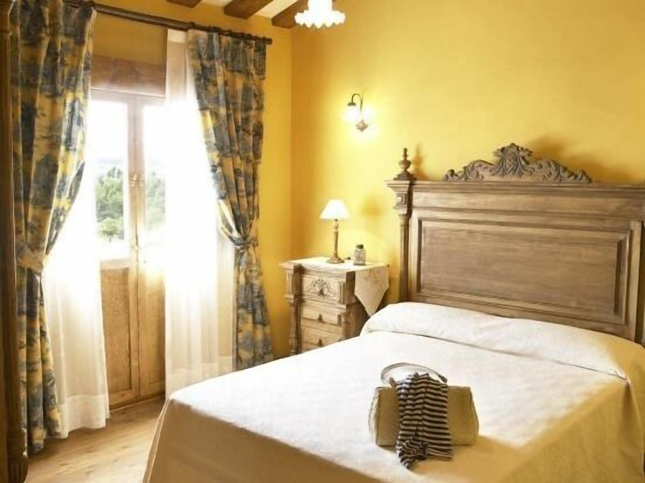 Rural apartment El Mirador de Cazanes for 4 people