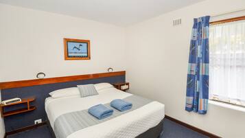 2 bedrooms, iron/ironing board, Internet, bed sheets