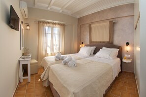 2 bedrooms, in-room safe, iron/ironing board, WiFi