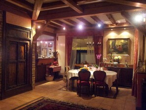 Dining - Siewierz: Traditional wooden dacha, private pool, possibility of sleeping 10 (Siewierz)