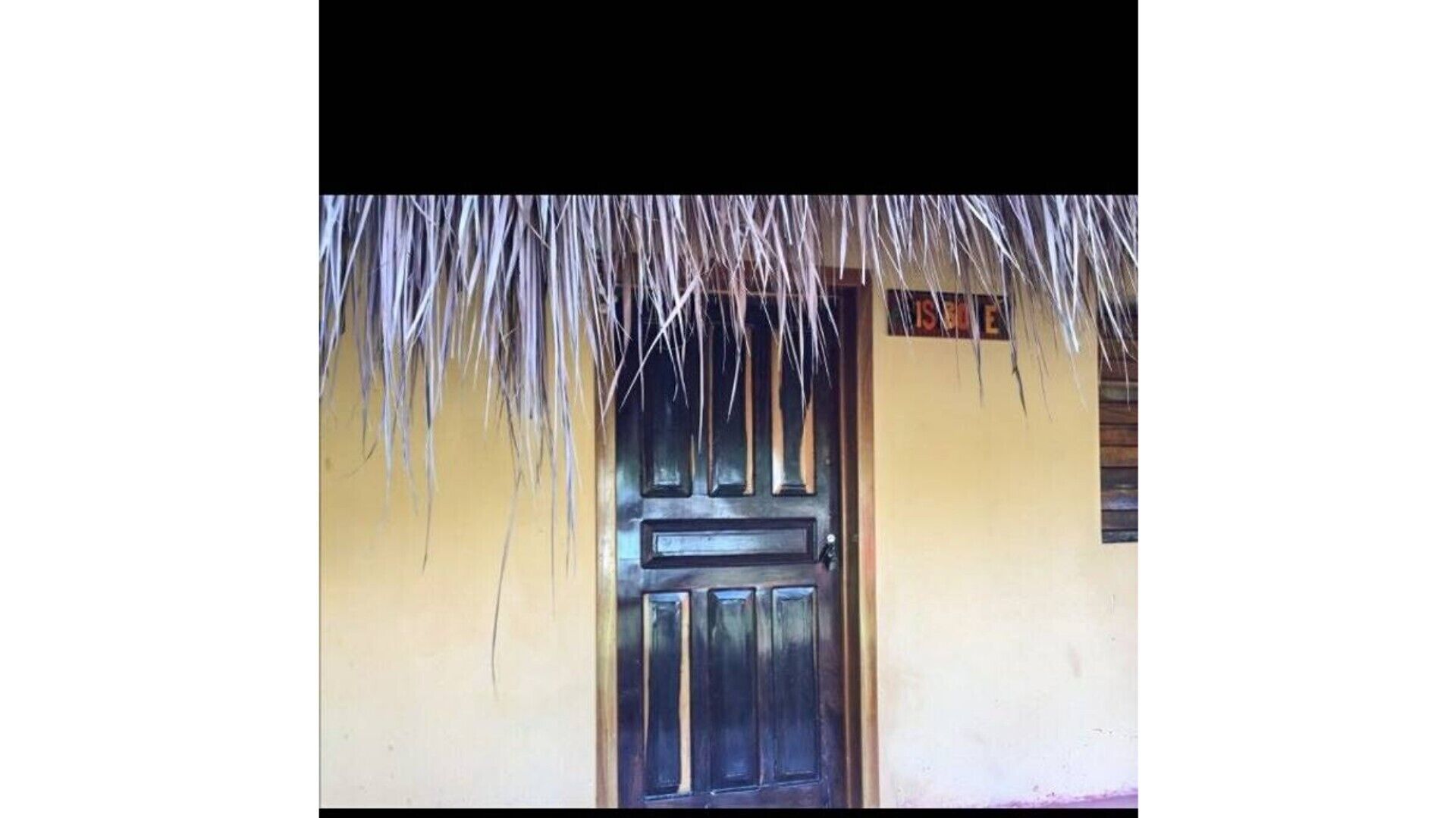 Huay Pix Cabin on the shores of Laguna Milagros