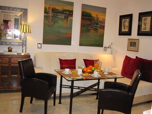 Dining - CENTRAL WITH FREE PARKING (Sevilla)