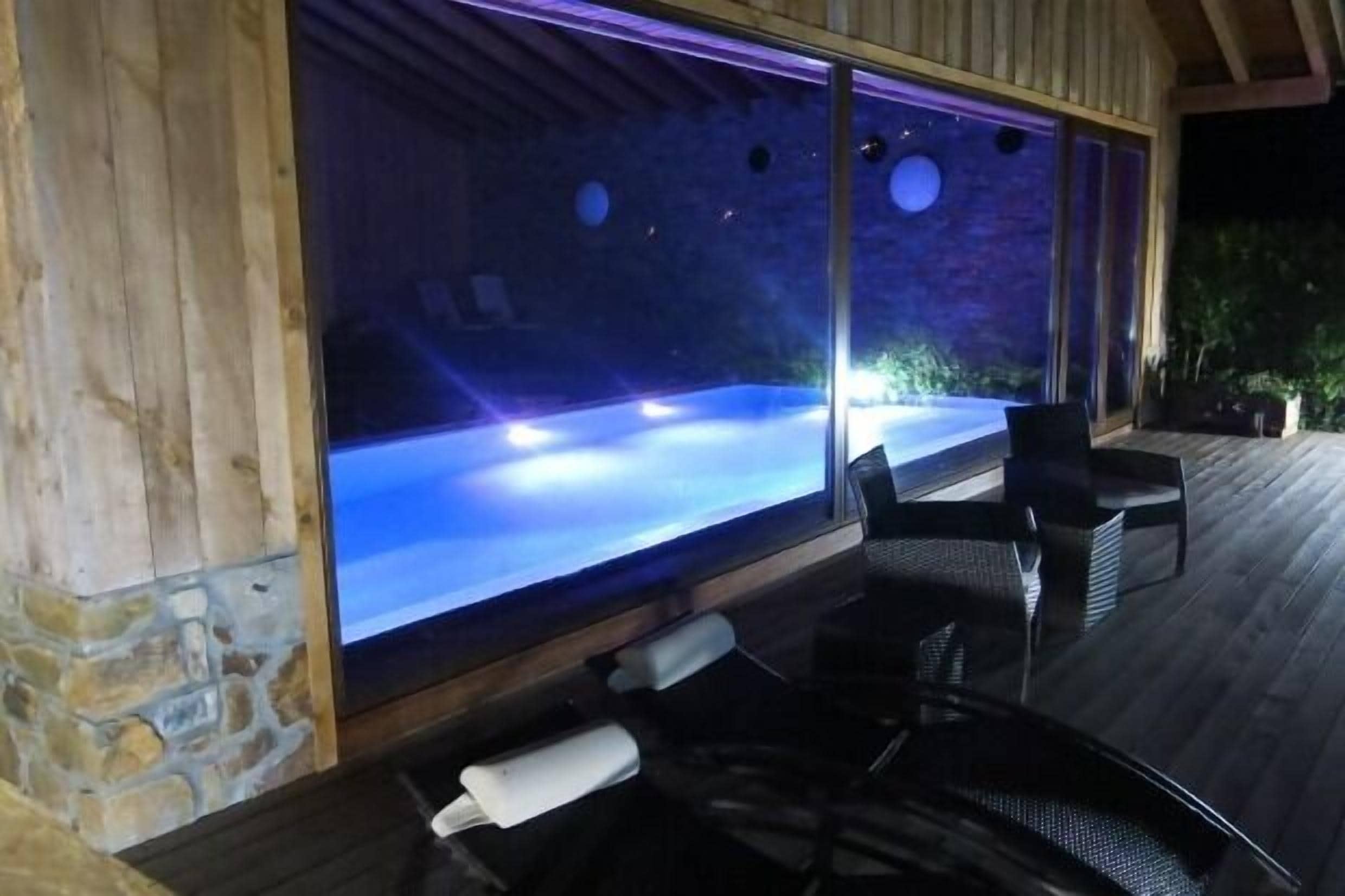 San Martin Rural Apartments. Ferreiro House Climatized pool. Yard.