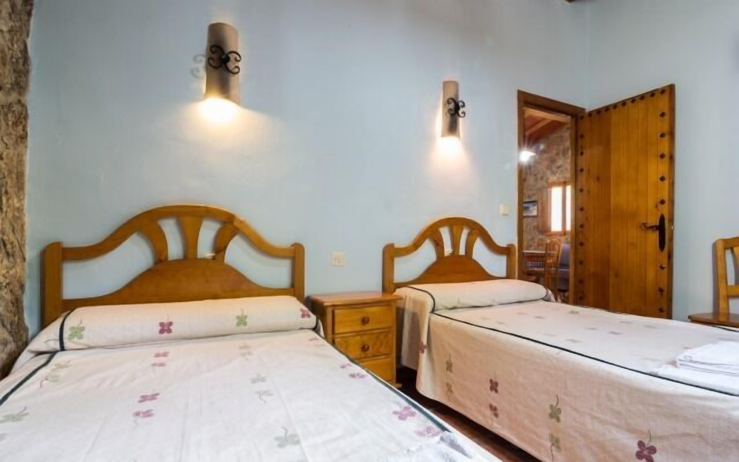 Self catering cottage Los Enebros for 4 people