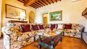 Interior - Villa Elisa 16, Emma Villas (Fucecchio)