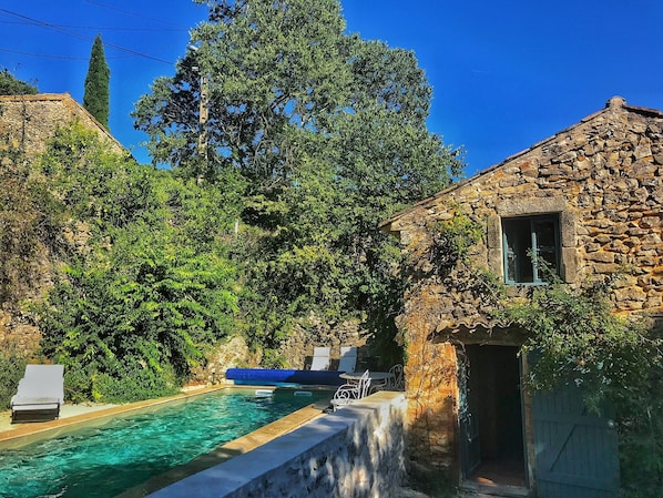 Piscina externa, piscina aquecida