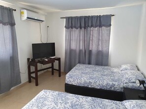 1 quarto, Wi-Fi de cortesia, roupa de cama