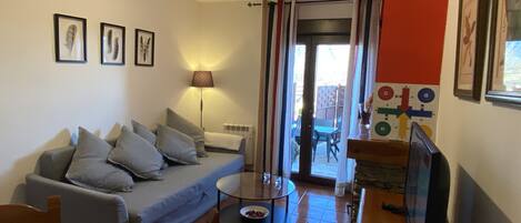 Televisión, chimenea