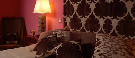 2 bedrooms, iron/ironing board