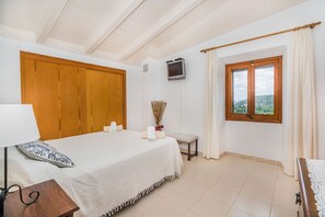 3 Schlafzimmer, Bügeleisen/Bügelbrett, Internetzugang, Bettwäsche