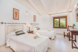 3 bedrooms, iron/ironing board, Internet, bed sheets - Villa Can Pau By SunVillas Mallorca (Pollença)