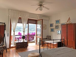 3 makuuhuonetta, silitysrauta/-lauta, Wi-Fi, vuodevaatteet