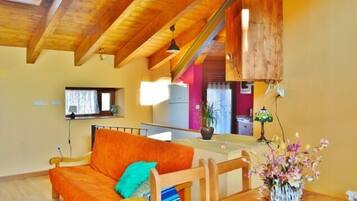 Télévision, cheminée