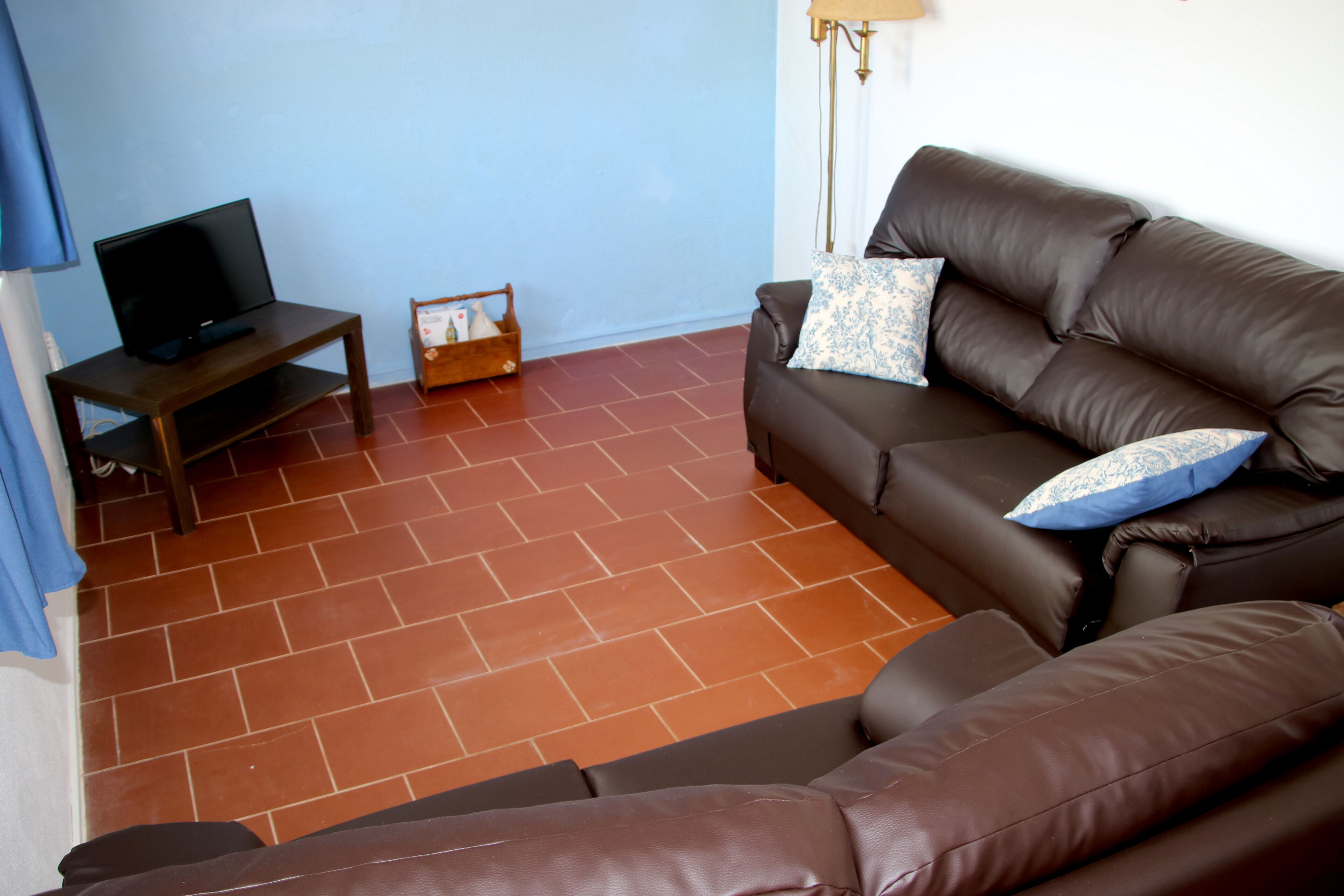 Holiday house in rural area overlooking the dam of the Caia.