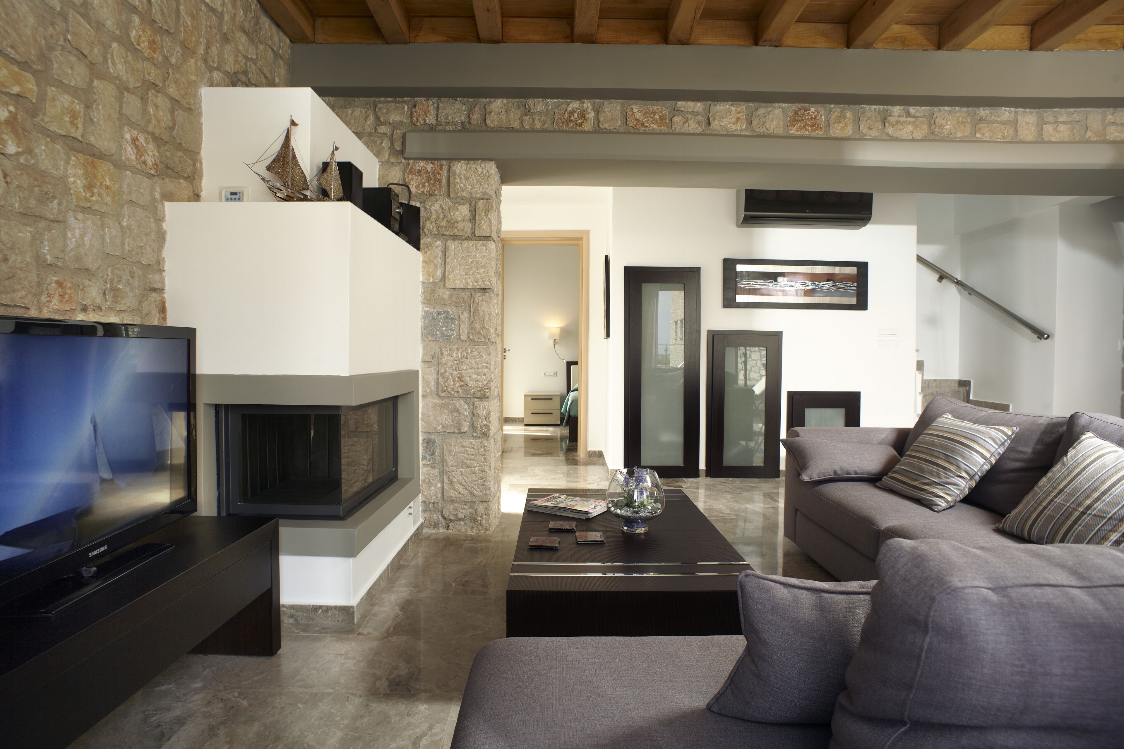 TV connectée, cheminée