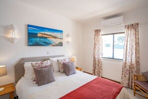 2 Schlafzimmer, Zimmersafe, Bügeleisen/Bügelbrett, WLAN