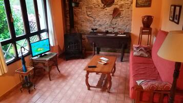 Televisie en een open haard