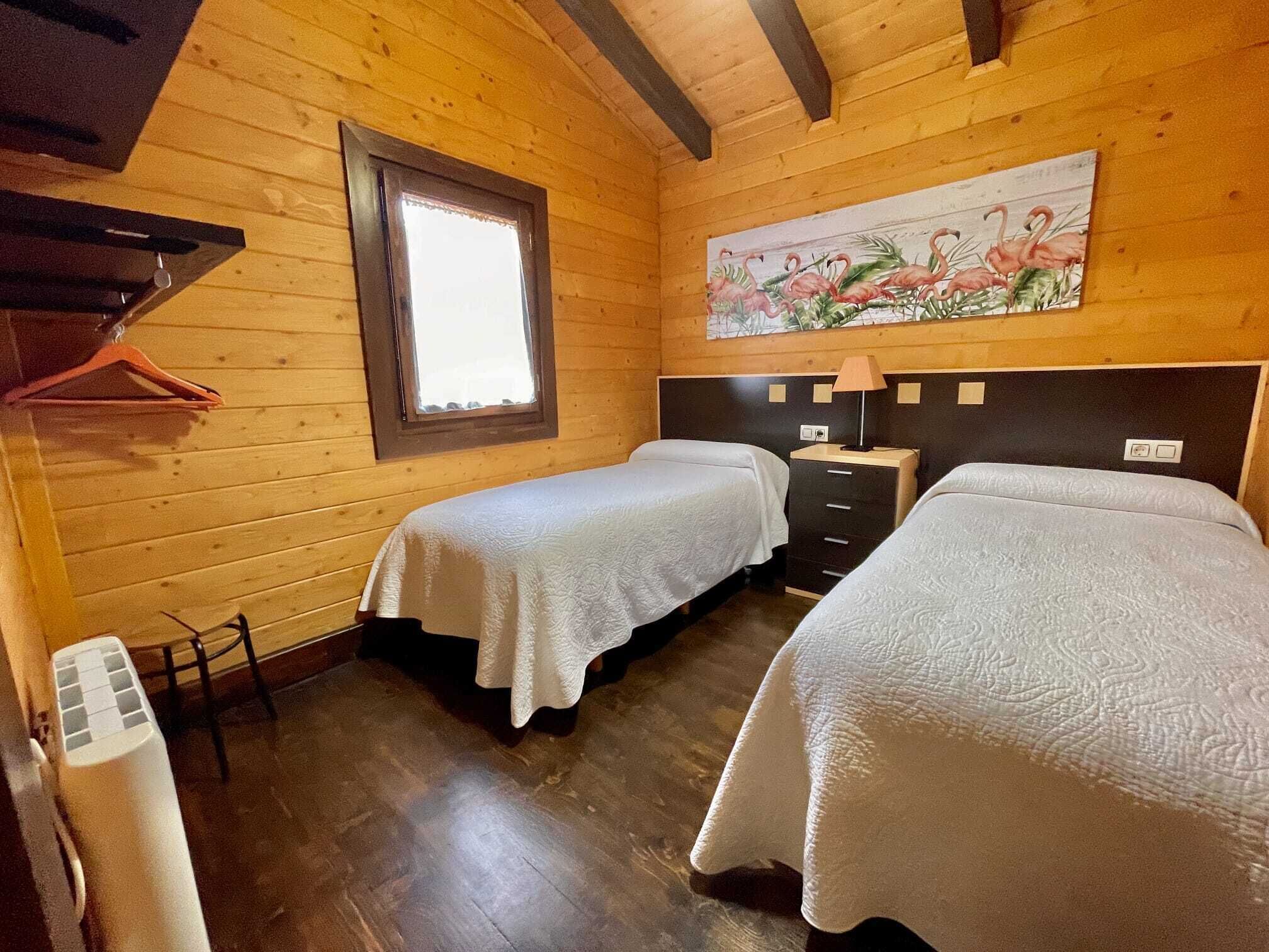 2 間睡房、熨斗/熨衫板、Wi-Fi、床單