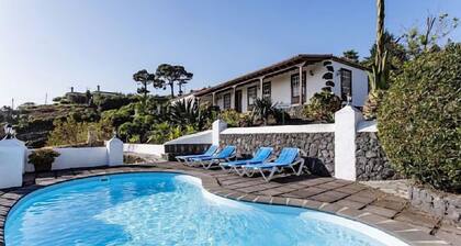 Landhaus (Vollvermietung) Tres Pinos, Lina Medina und Anastasio für 6 Personen