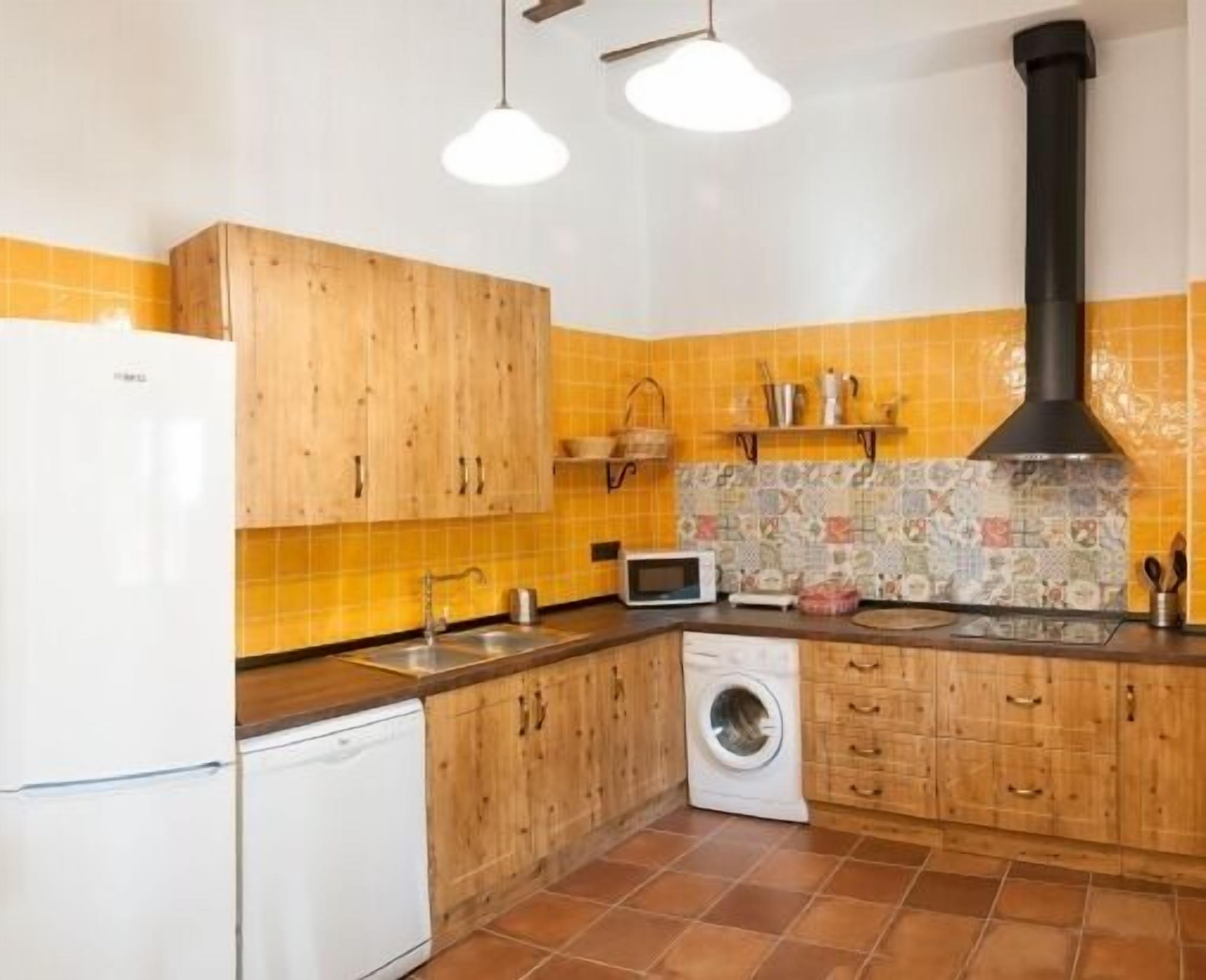 Casa Rural Río Tranquilo II for 12 people (4 in extra beds).