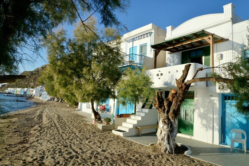 Seaside Apartment in Klima, Milos, Ground floor