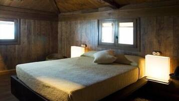 5 bedrooms, free WiFi, wheelchair access