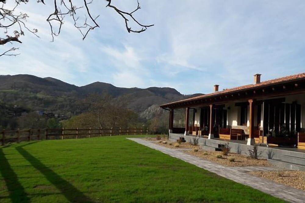 Fuente El Güeyu apartments for 2 people
