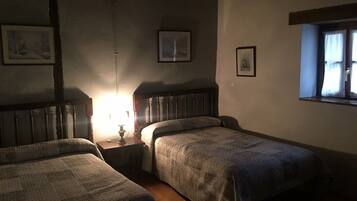 3 bedrooms, free WiFi, bed sheets