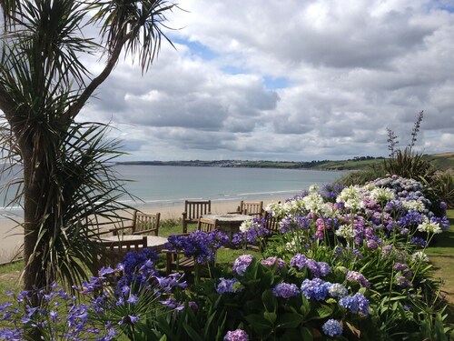 Cottage accueillant avec vue sur la vallée, chiens acceptés, parking, jardin et Wifi
