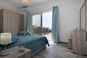 2 slaapkamers, een strijkplank/strijkijzer, gratis wifi, beddengoed