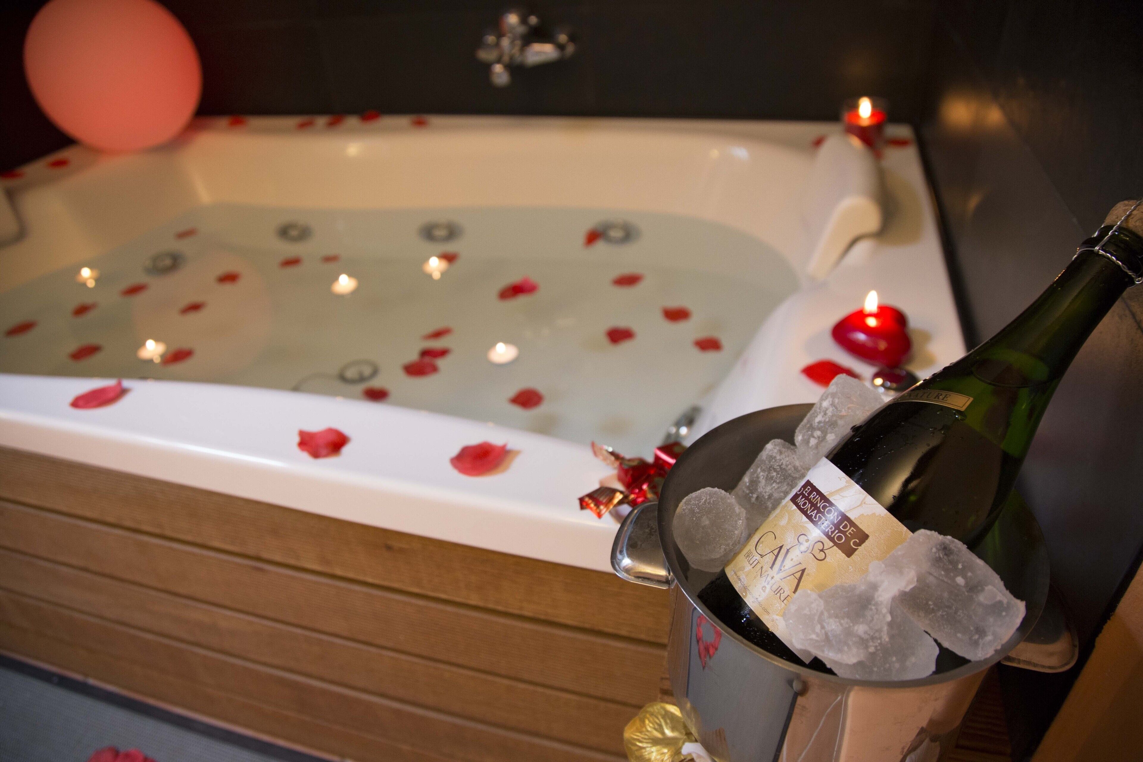 La Lavanda rural house, El Rincón de Monasterio & SPA for 2 people