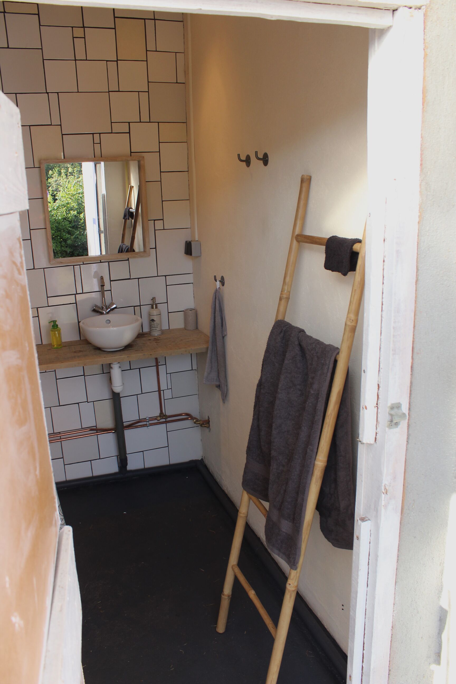 2 person studio in Creuse (dog friendly)