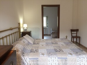 1 quarto, berço de viagem, Wi-Fi, roupa de cama