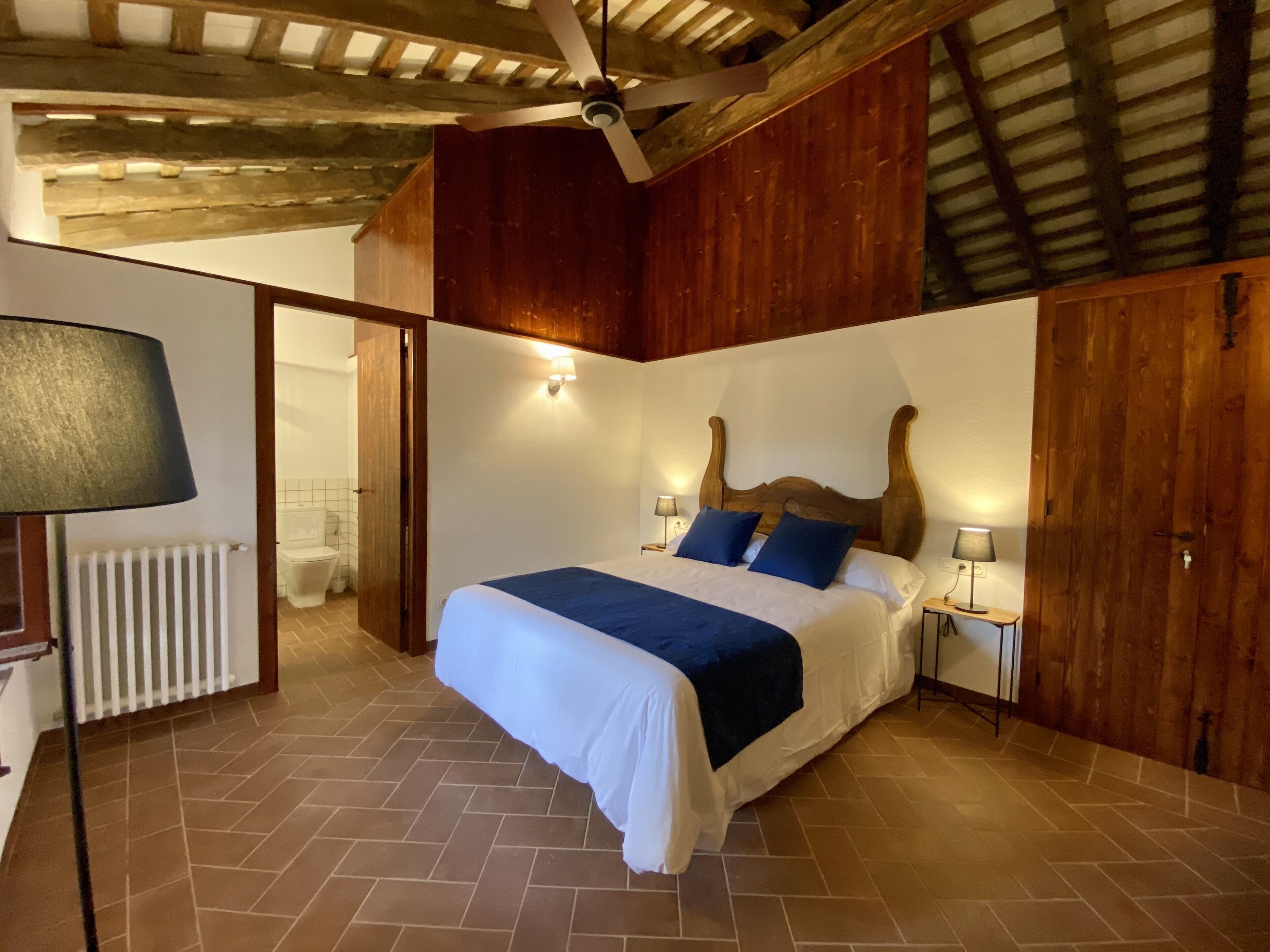 Masia Torre Lloreta S. XII for 8 people