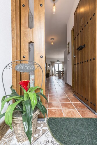 Maalaistalo Castillo de Segura 12 hengelle