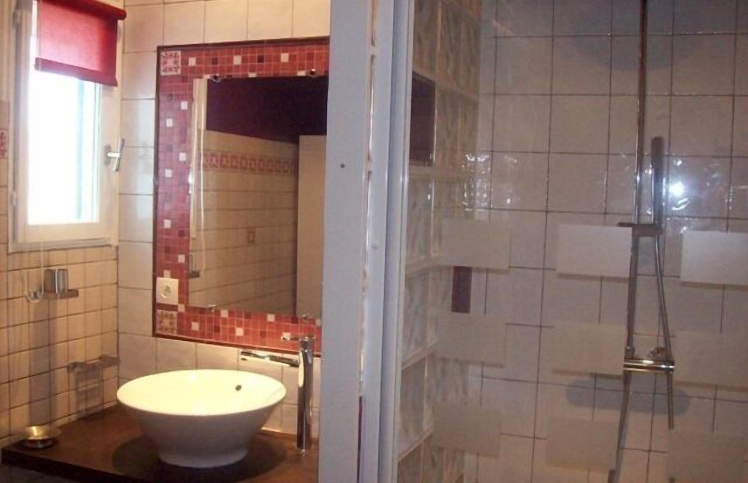 Biarritz bed and breakfast for 2 people Bed and Breakfast sea view 4km from the beaches