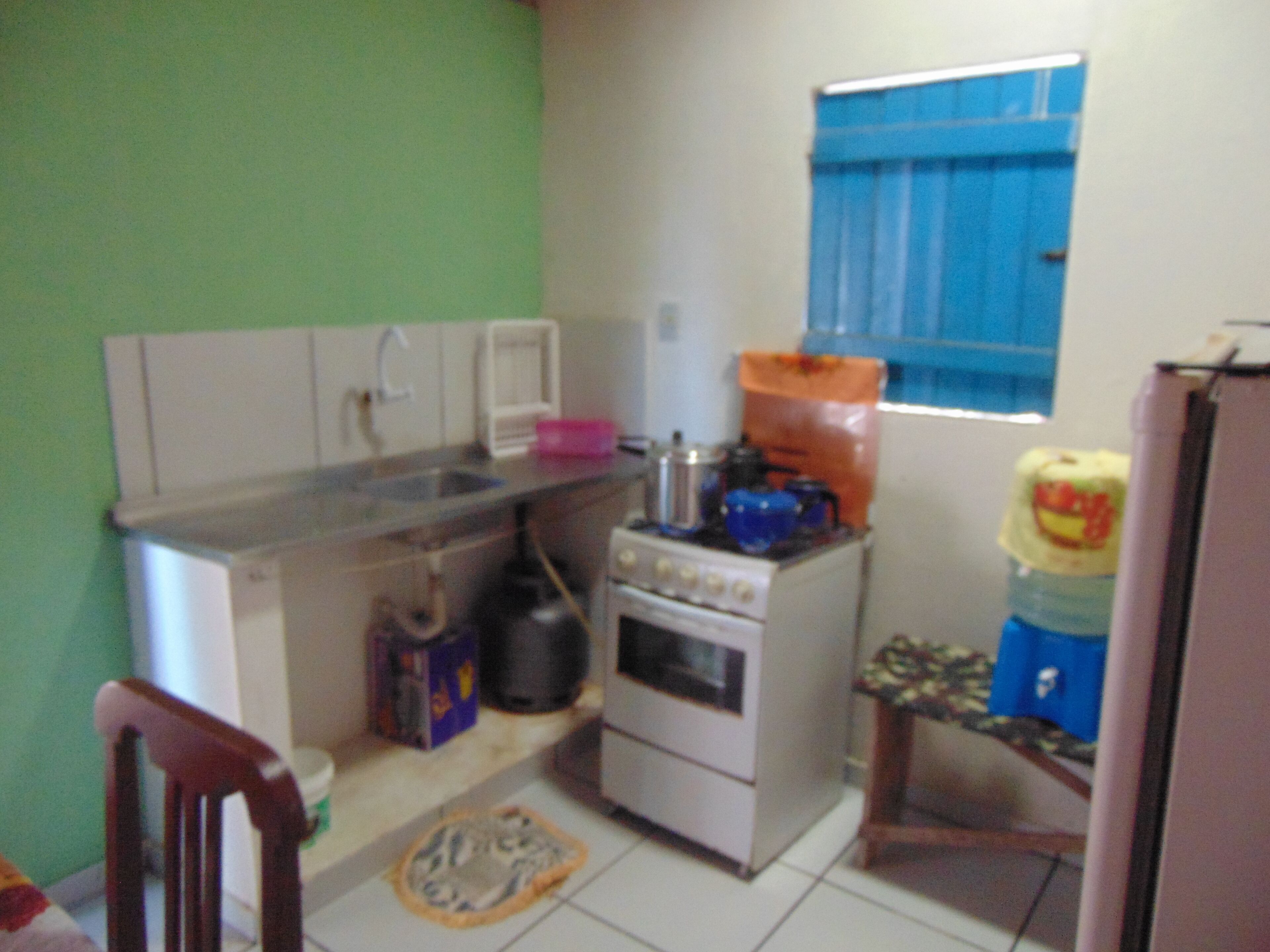 WHITE HOUSE CHICKENS