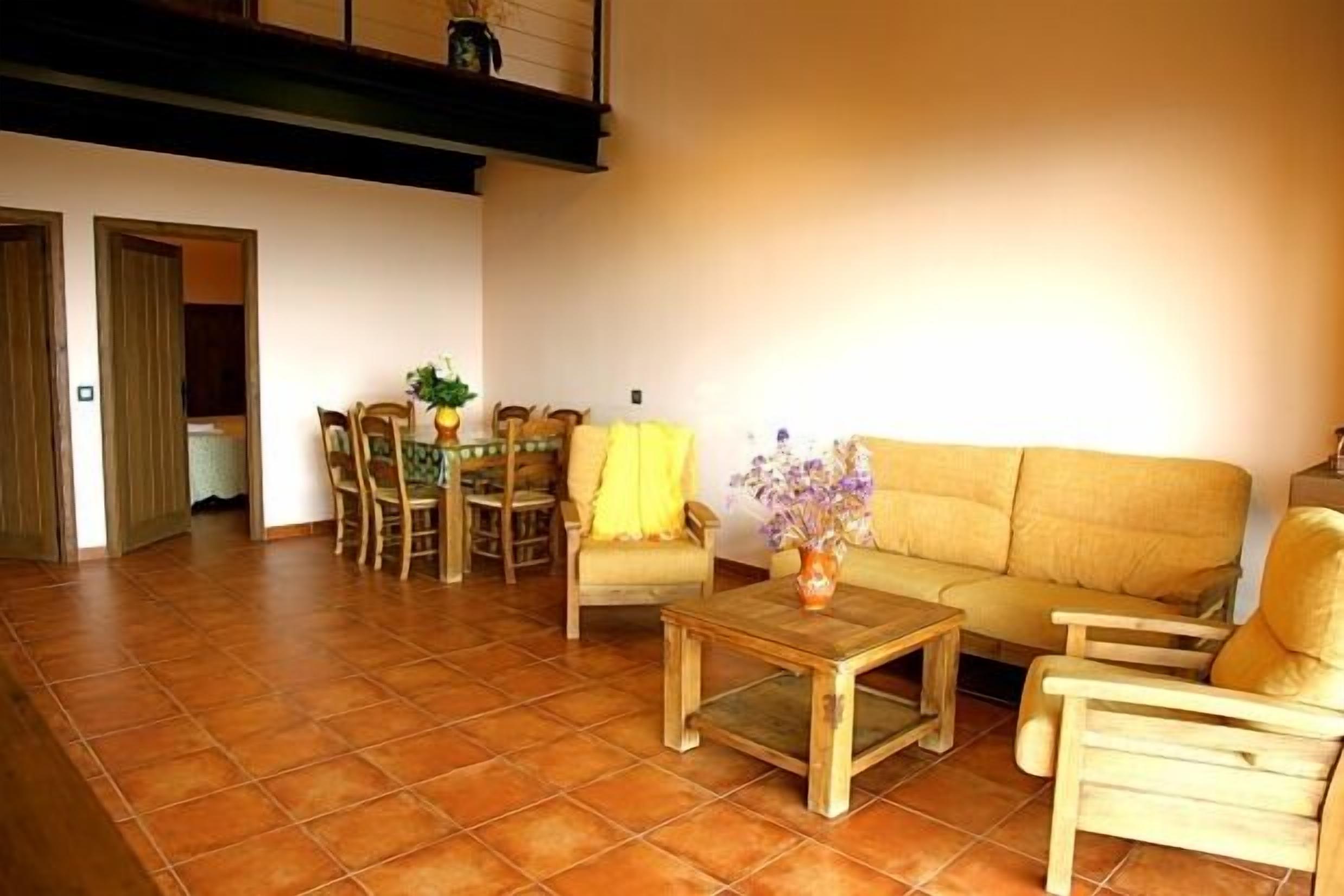 Las Casas de Agapito Rural Center in Gredos, capacity for 25 people in total