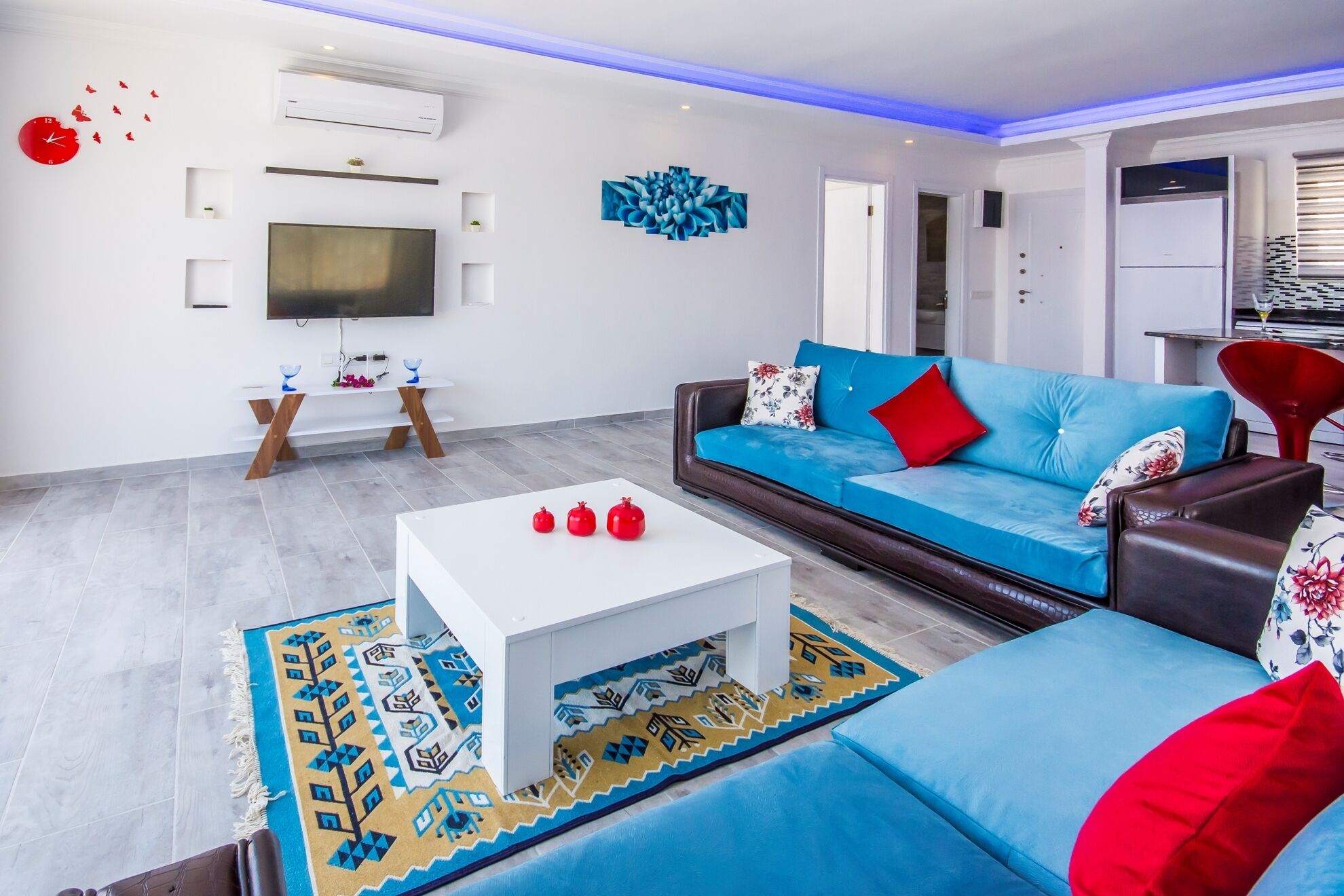 Beautiful Honeymoon Villa with Secluded Outdoor Pool and Heated Indoor Pool