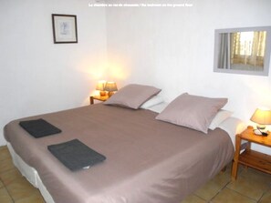 4 chambres, fer et planche à repasser, Wi-Fi gratuit, draps fournis