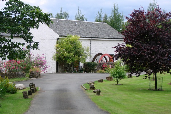 The Lorn Mill with Lui Cottage (Vorlich round the corner)