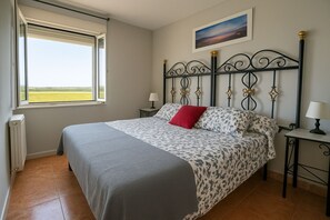 2 Schlafzimmer, Bügeleisen/Bügelbrett, Reisekinderbett, kostenloses WLAN